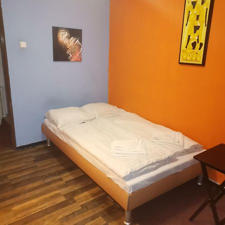 Hotel Praha Club Bed & Breakfast Exteriör bild