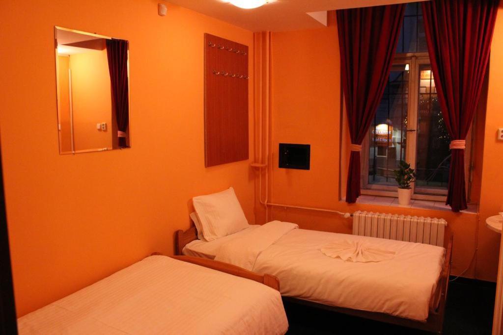 Hotel Praha Club Bed & Breakfast Exteriör bild