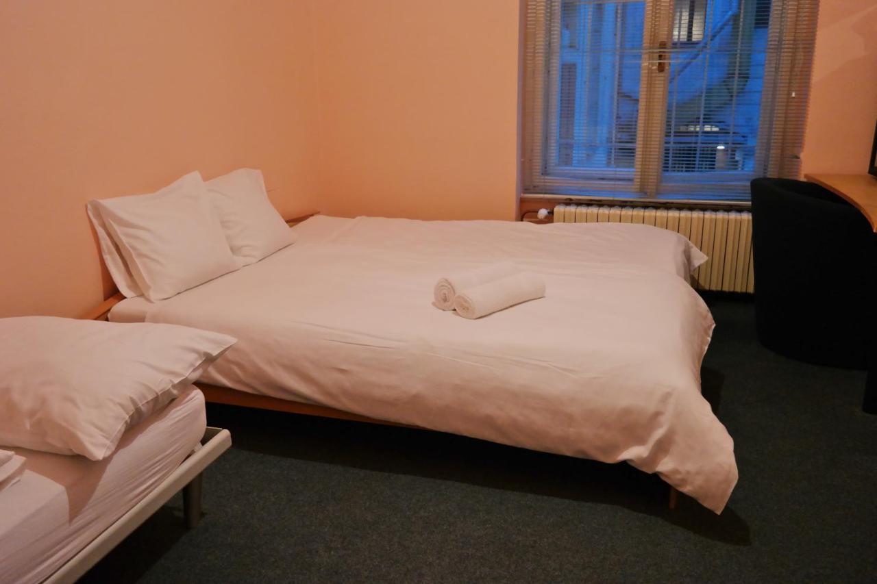 Hotel Praha Club Bed & Breakfast Exteriör bild