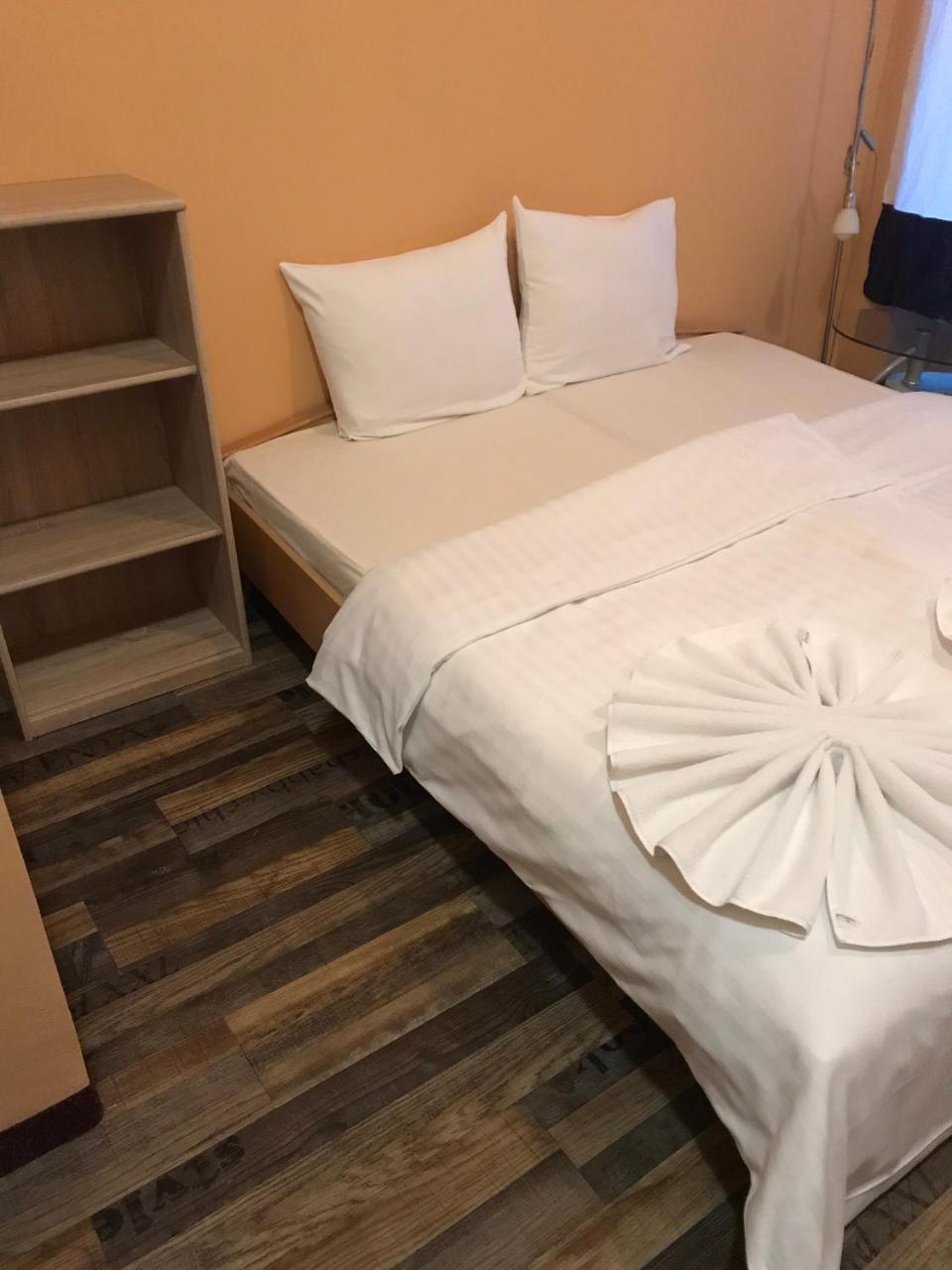 Hotel Praha Club Bed & Breakfast Exteriör bild