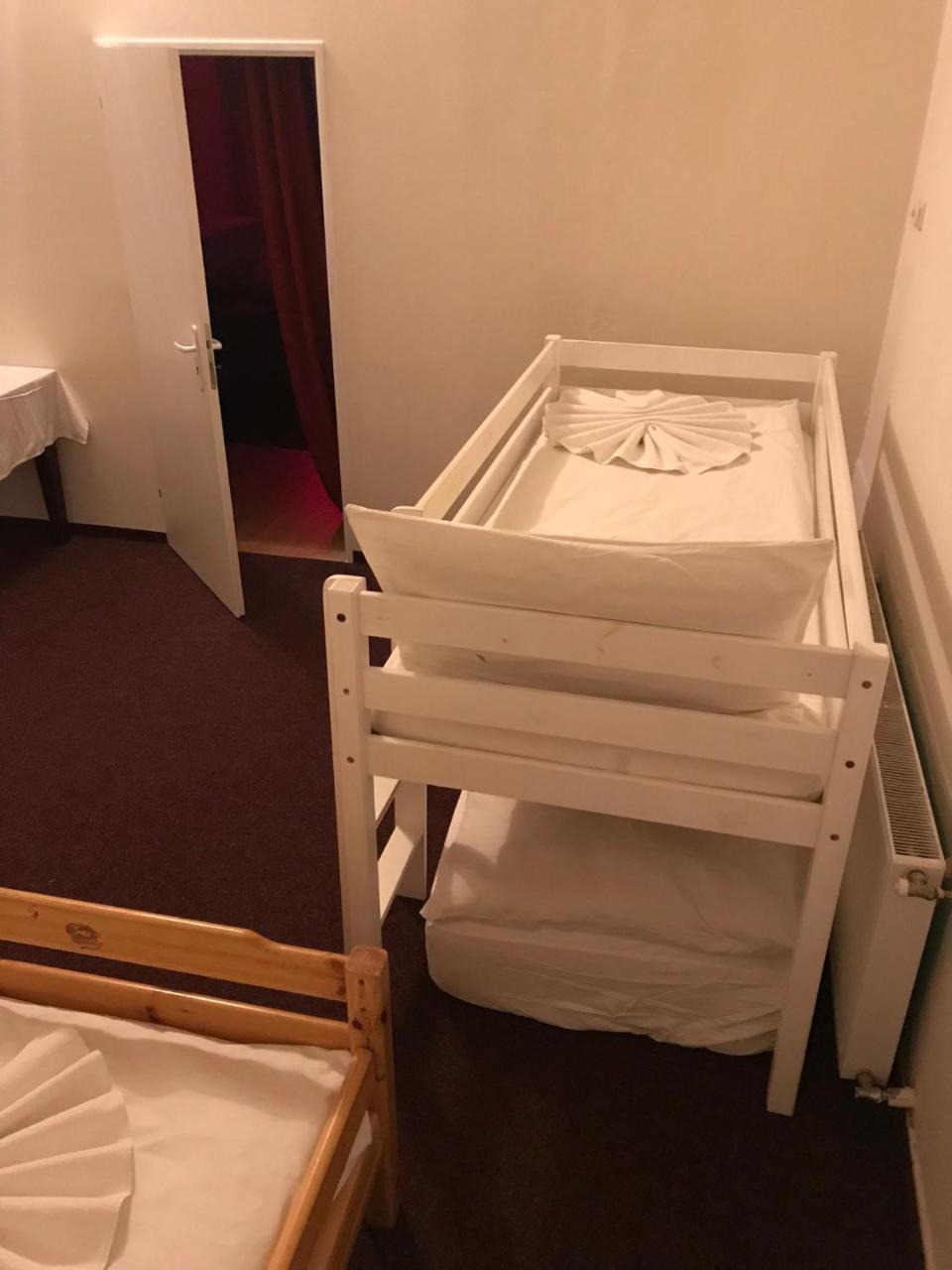 Hotel Praha Club Bed & Breakfast Exteriör bild