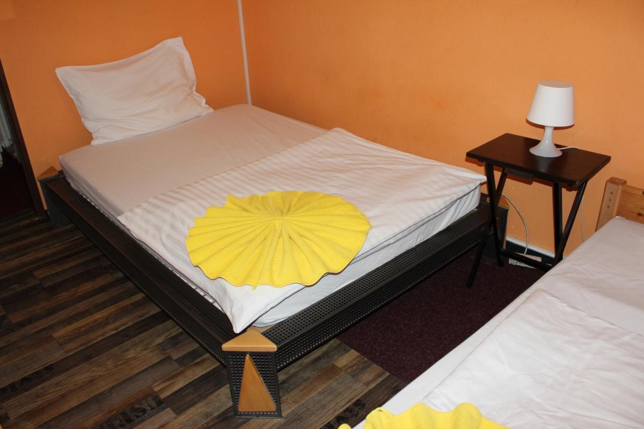 Hotel Praha Club Bed & Breakfast Exteriör bild